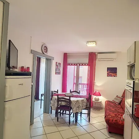 Διαμέρισμα Bel F2 Climatise A 400m Du Centre, Wifi, Animaux Acceptes - Fr-1-451-22